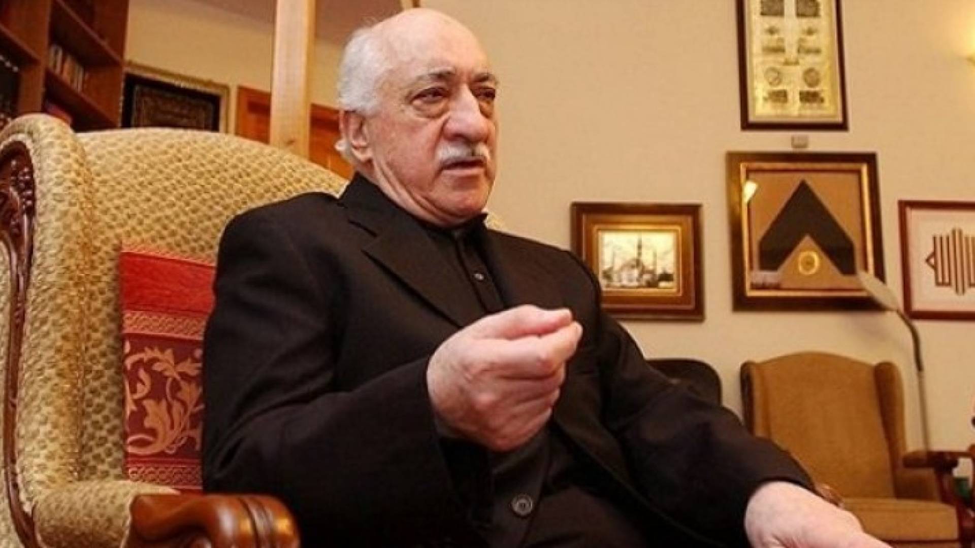 المعارض التركي فتح الله غولن يطالب الحكومة الأميركية بعدم تسليمه إلى تركيا