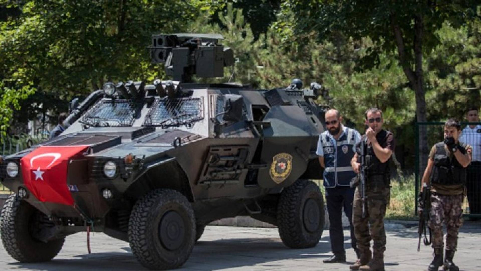 بدء حالة الطوارئ في تركيا وسط مخاوف من إجراءات "انتقامية"