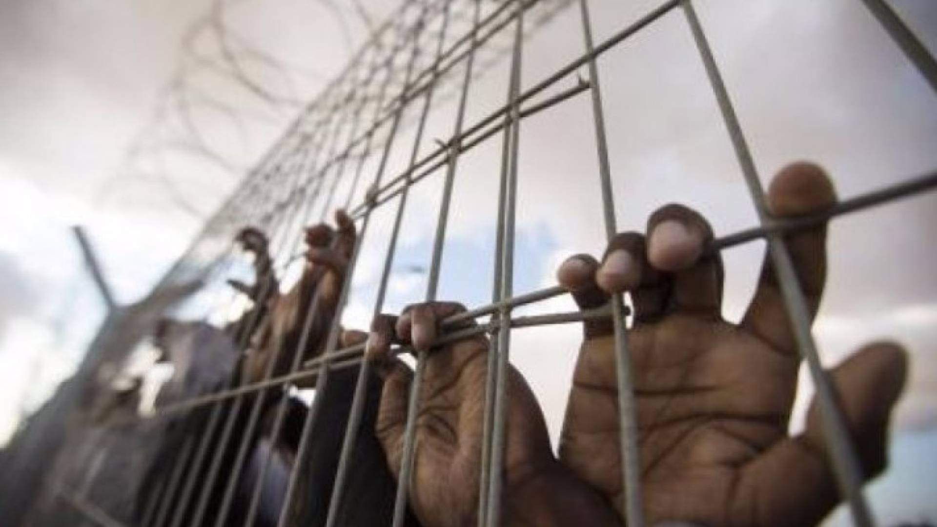 48 اسيرا فلسطينيا مستمرون في الاضراب عن الطعام في سجون الاحتلال