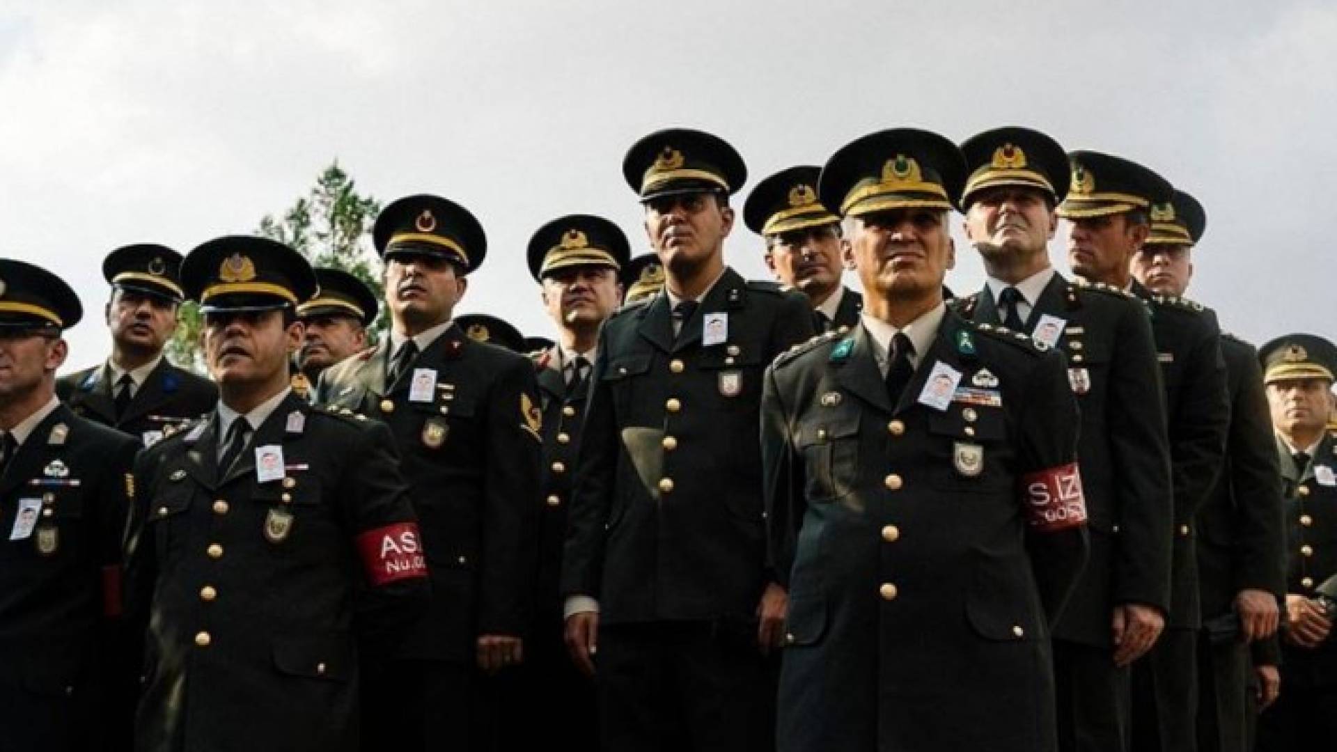 محكمة تركية تأمر بسجن قادة الأكاديميات العسكرية في البلاد