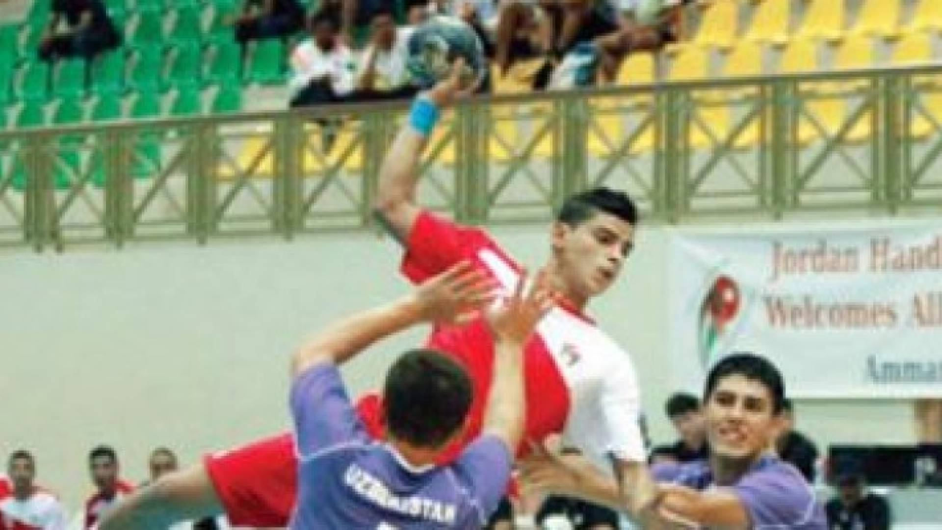 شباب اليد يحققون فوزا صعبا على أوزبكستان