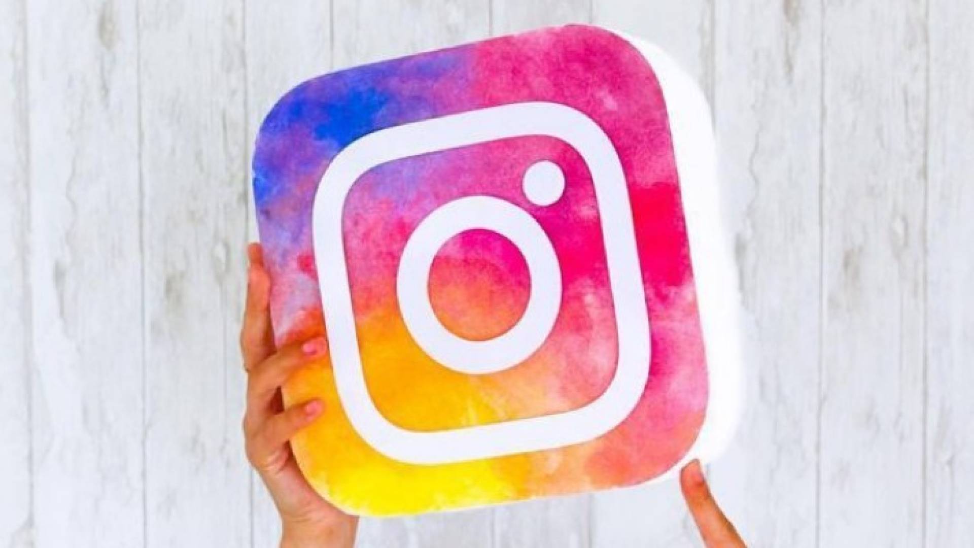 صلاحية جديدة لمشاهير إنستغرام لمواجهة "البلطجية"