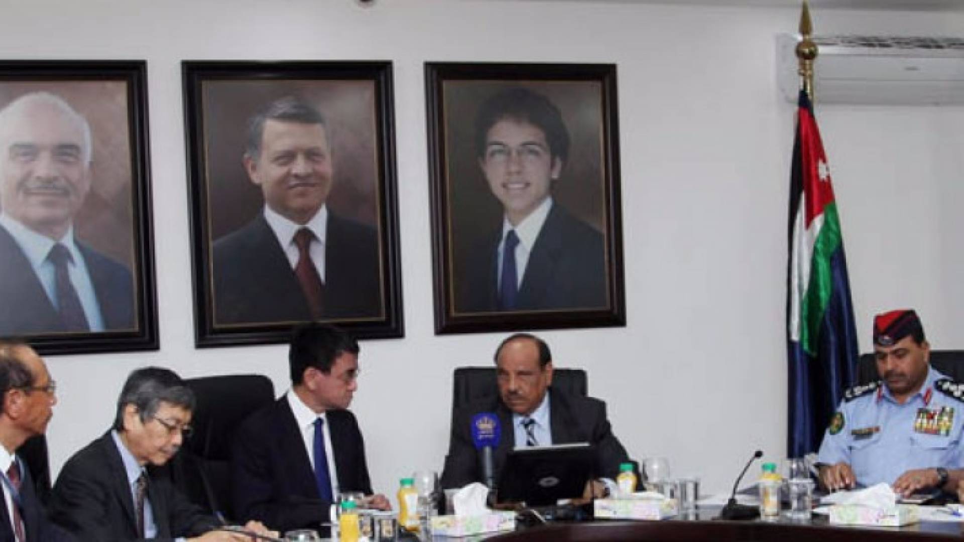 وزير ياباني يشيد بمستوى التطور والتحديث في الأردن