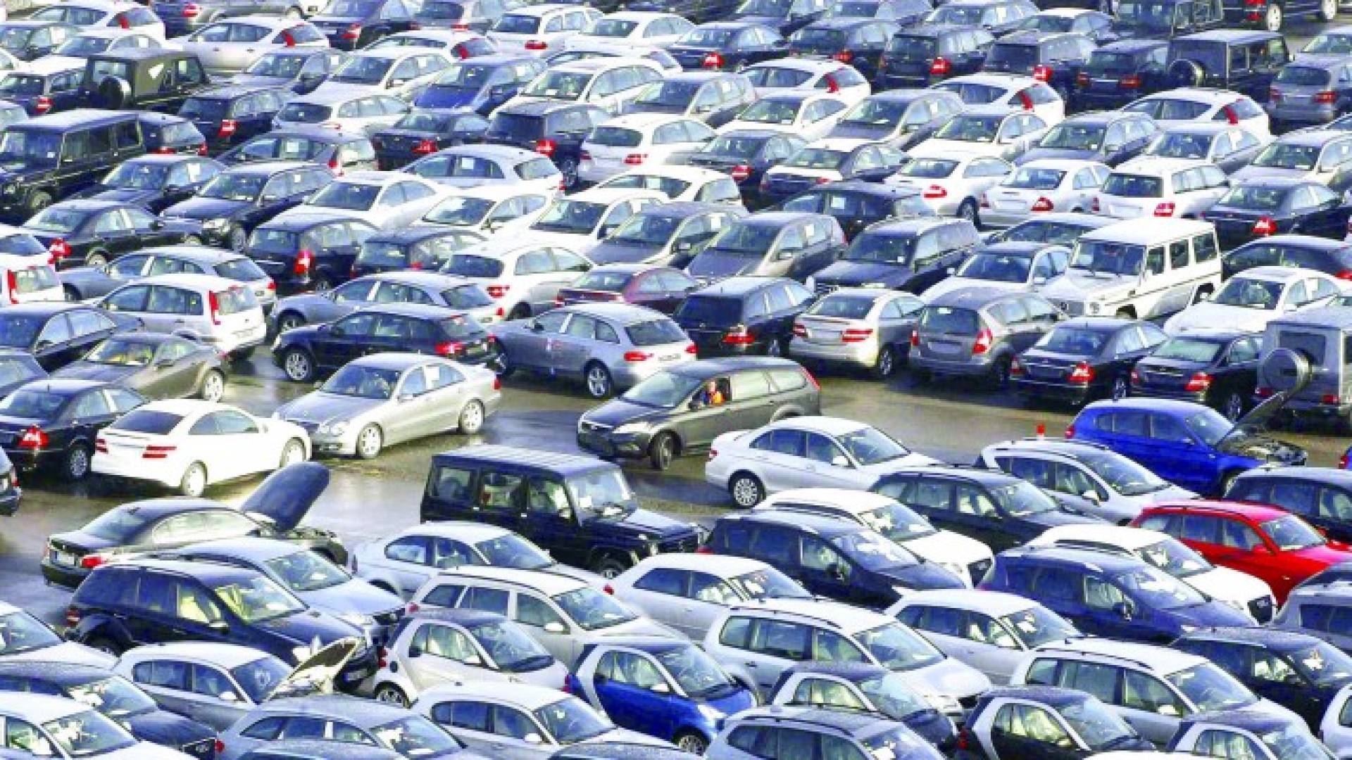 وزارة المالية: التخليص على السيارات في حرة الزرقاء يسير كالمعتاد