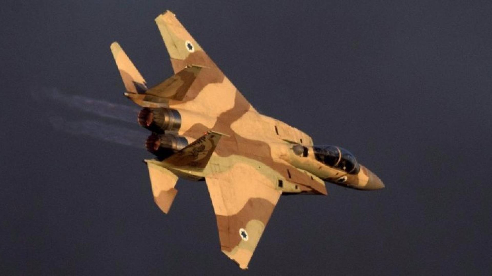 الاحتلال الإسرائيلي يقصف موقعا داخل سوريا