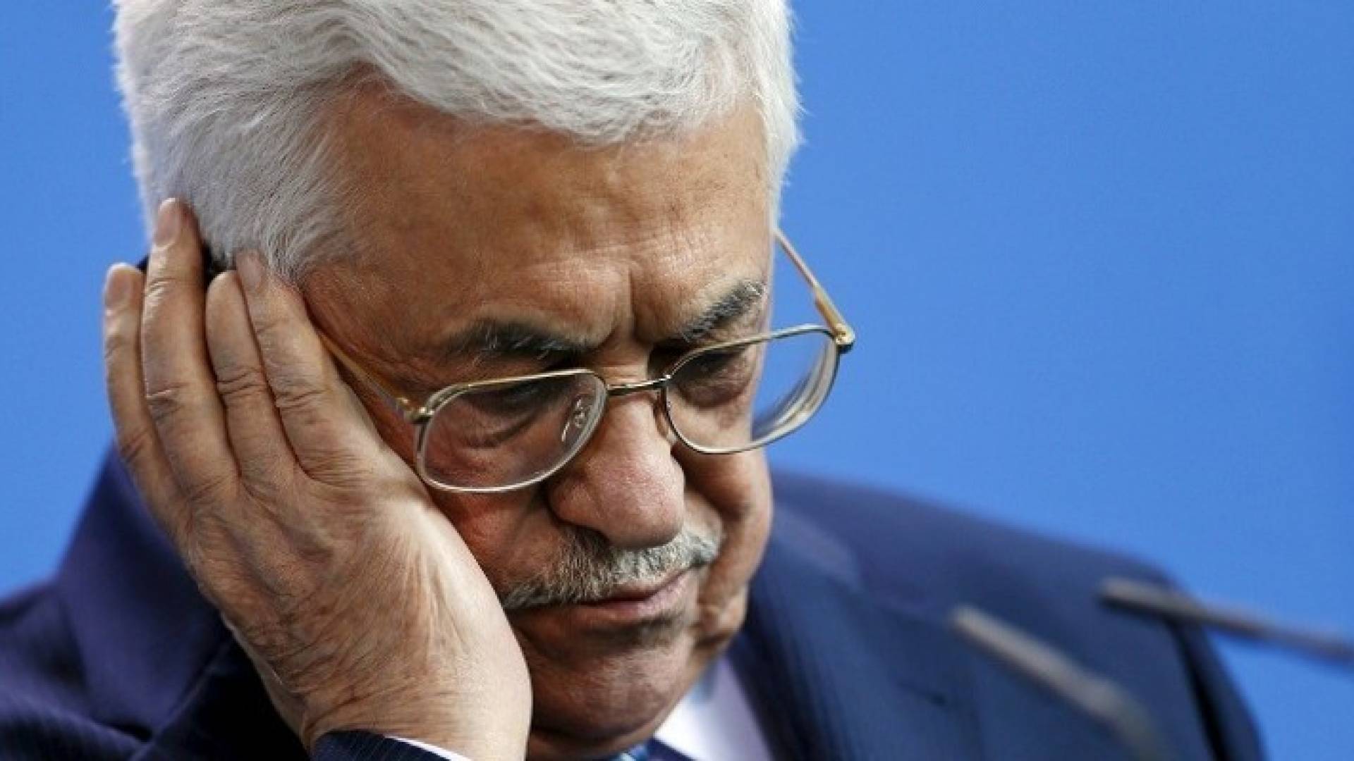 عباس يطالب بمقاضاة بريطانيا على وعد بلفور