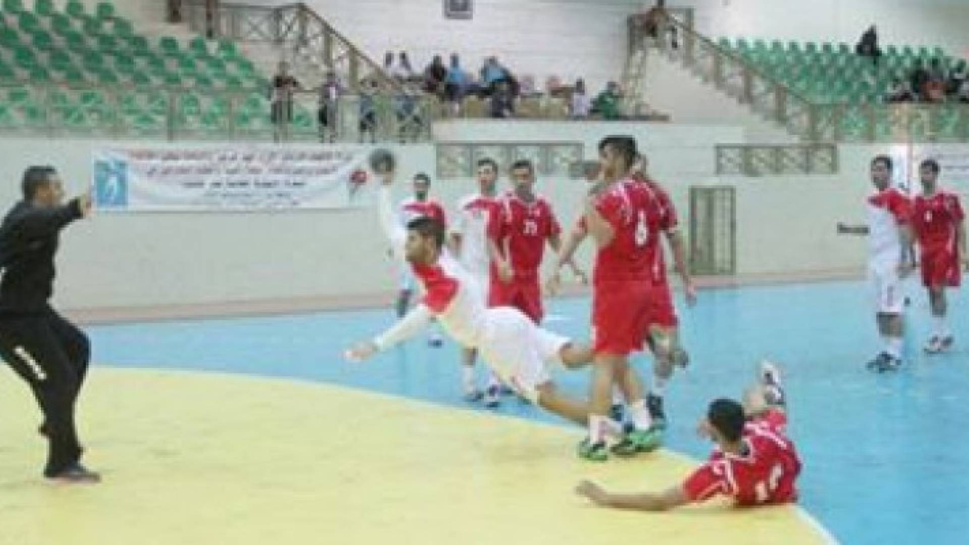 منتخب الشباب لكرة اليد يتلقى خسارة كبيرة