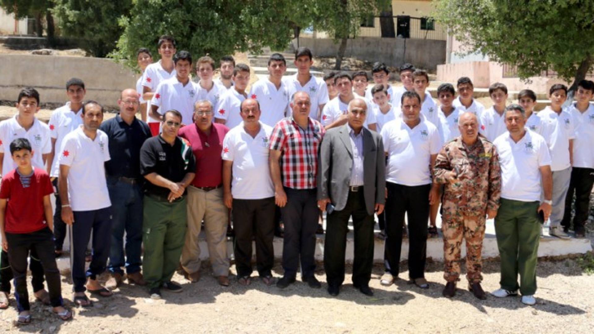 "التربية" تختتم معسكرات الحسين للعمل والبناء