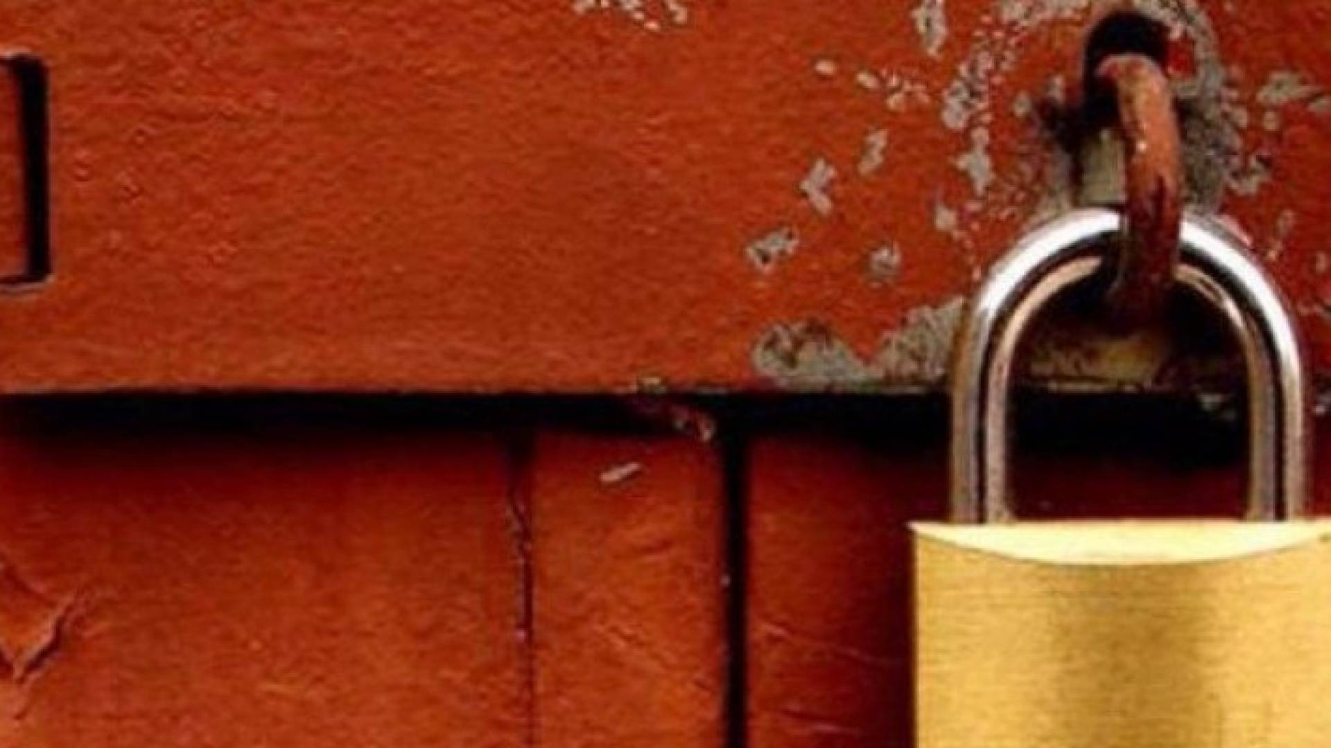 إربد : إغلاق 4 مطاعم وجبات سريعة تقدم طعاما فاسدا