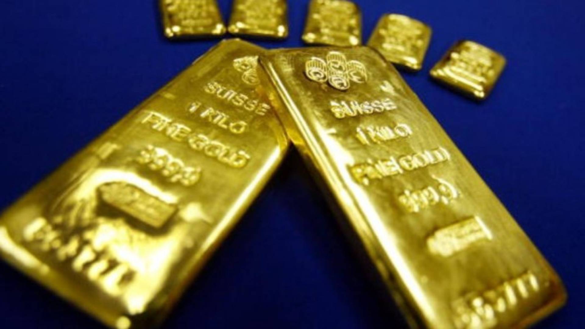الذهب ينخفض بفعل قوة بيانات التوظيف الأميركية وتعافي الدولار