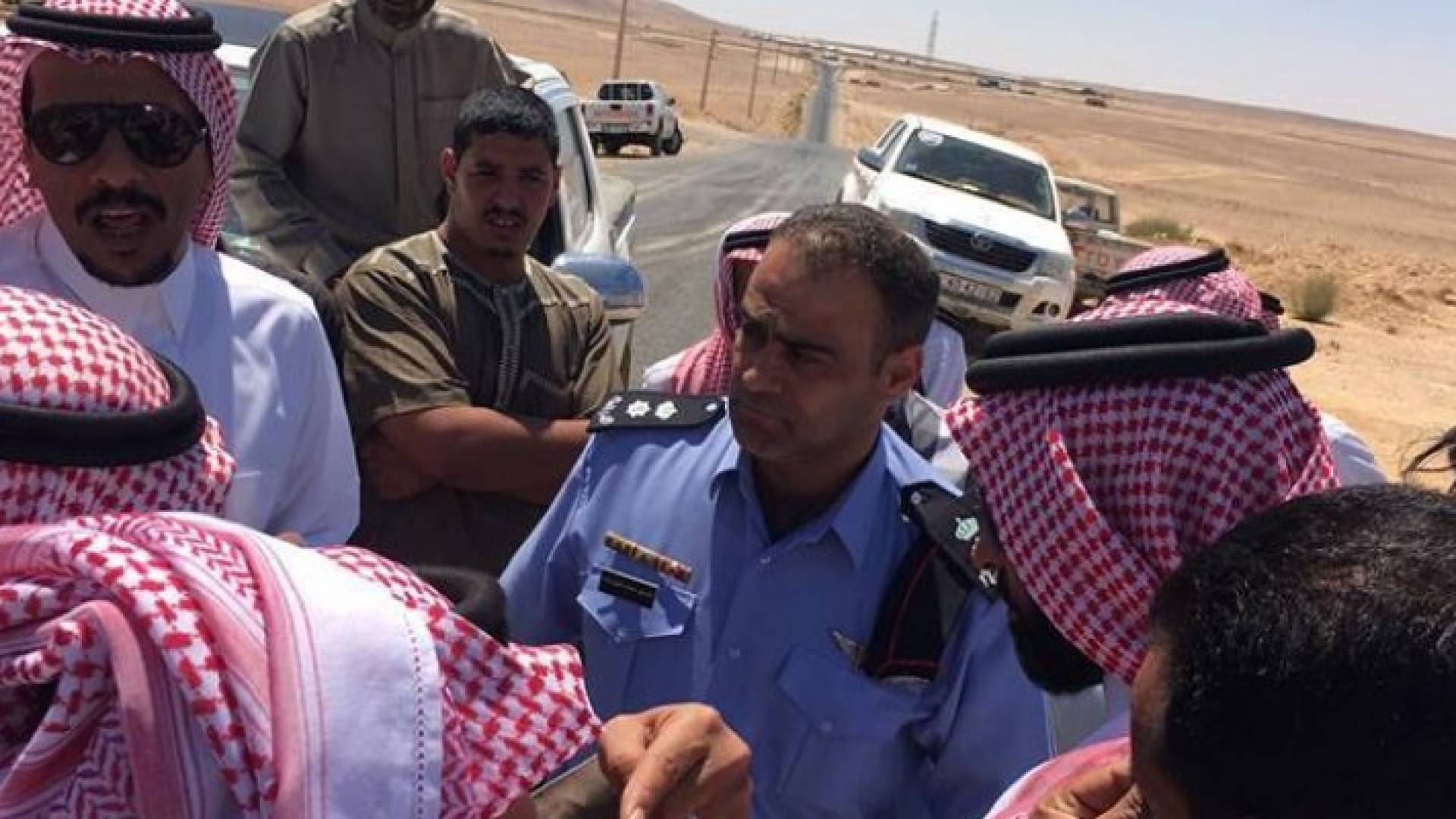 أهالي القطرانة يحتجون .. صور