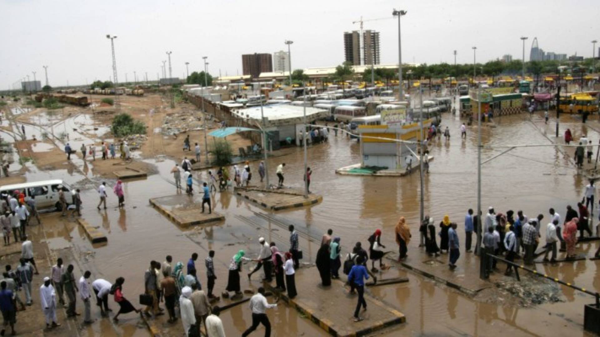 الأمطار تغرق السودان وتشرد الآلاف