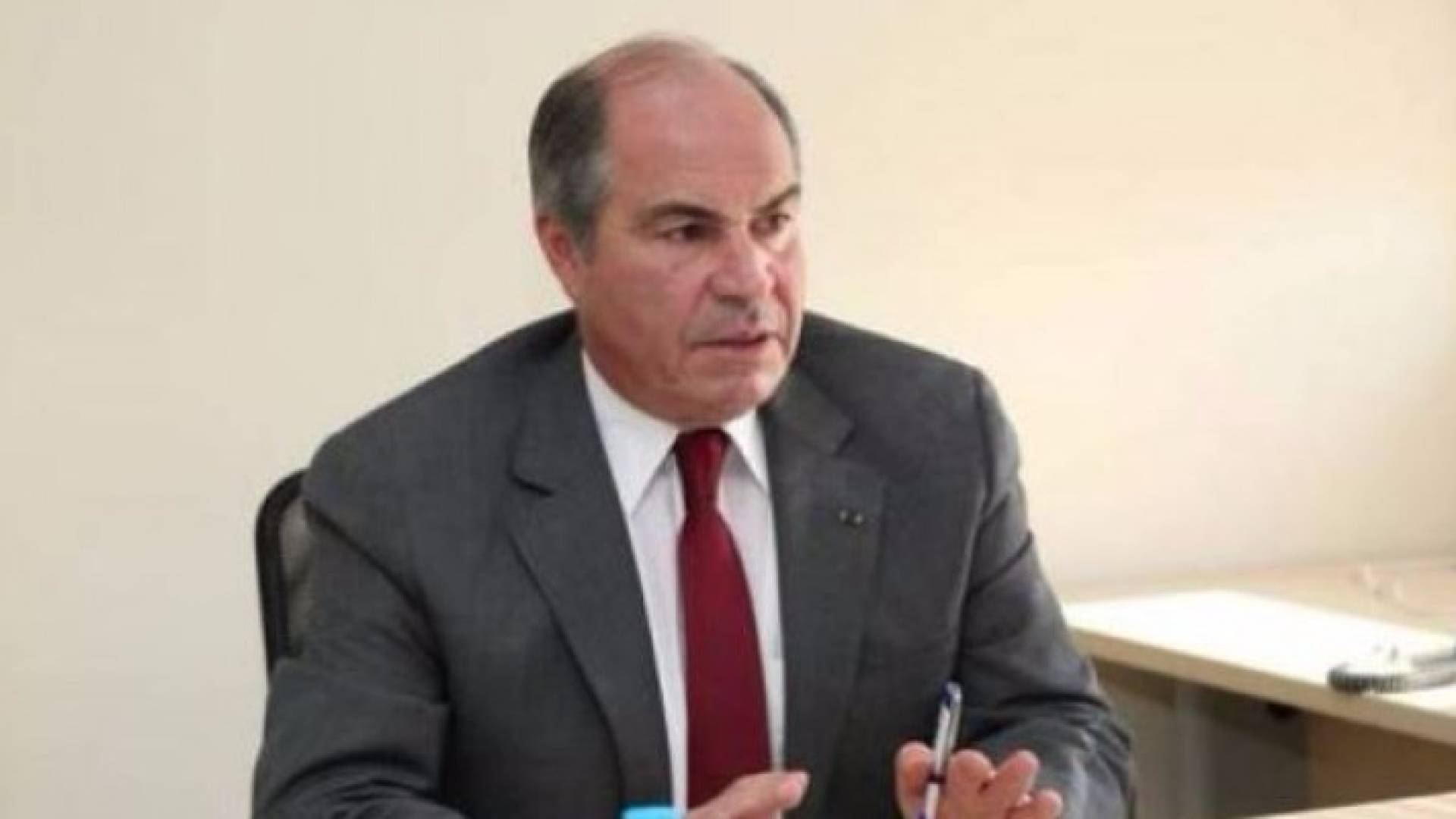 الملقي يلتقي وفدا وزاريا مصريا