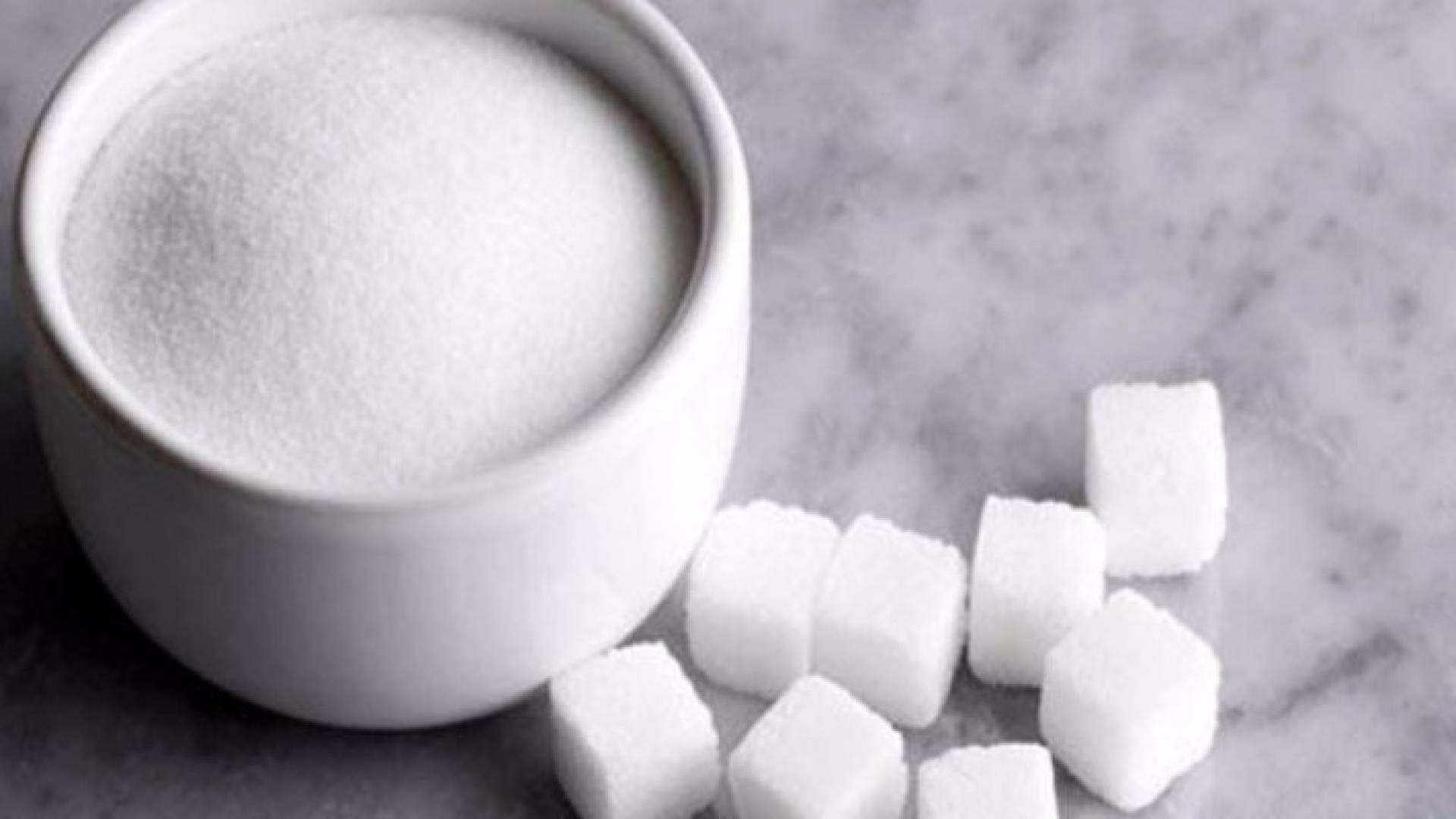 ما الكمية المسموح بتناولها من السكر يوميا لصحة أفضل؟