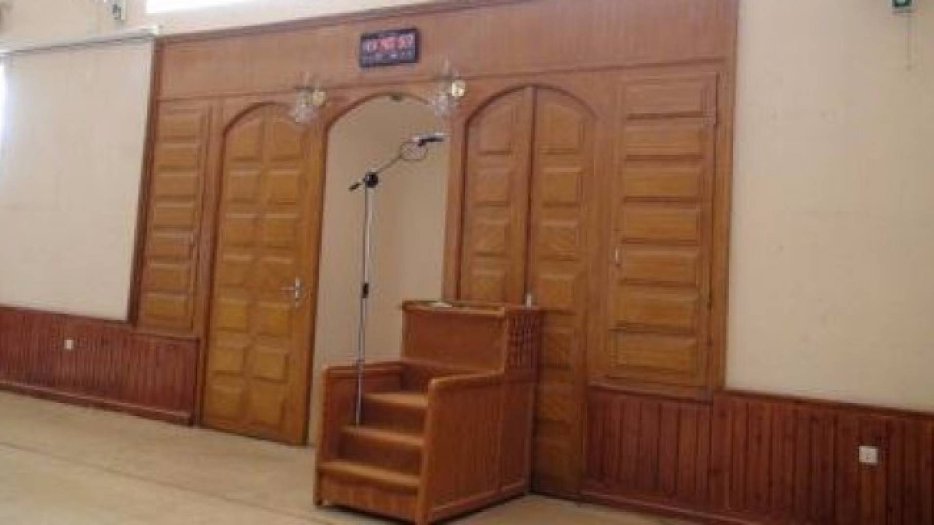وقف خطبة الجمعة في 13 مسجدا في اربد