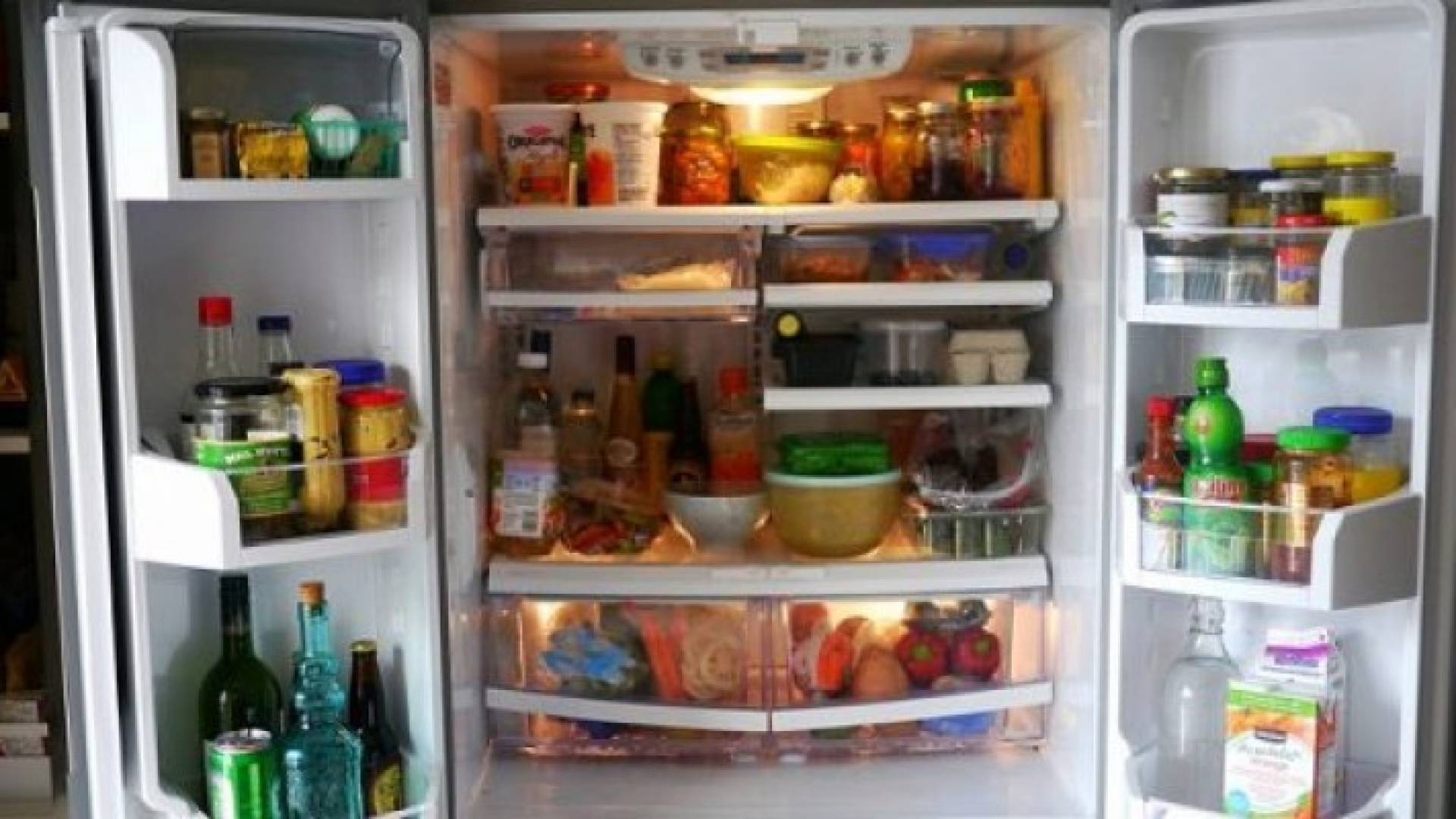 9 أطعمة لا ينبغي حفظها في الثلاجة مطلقا