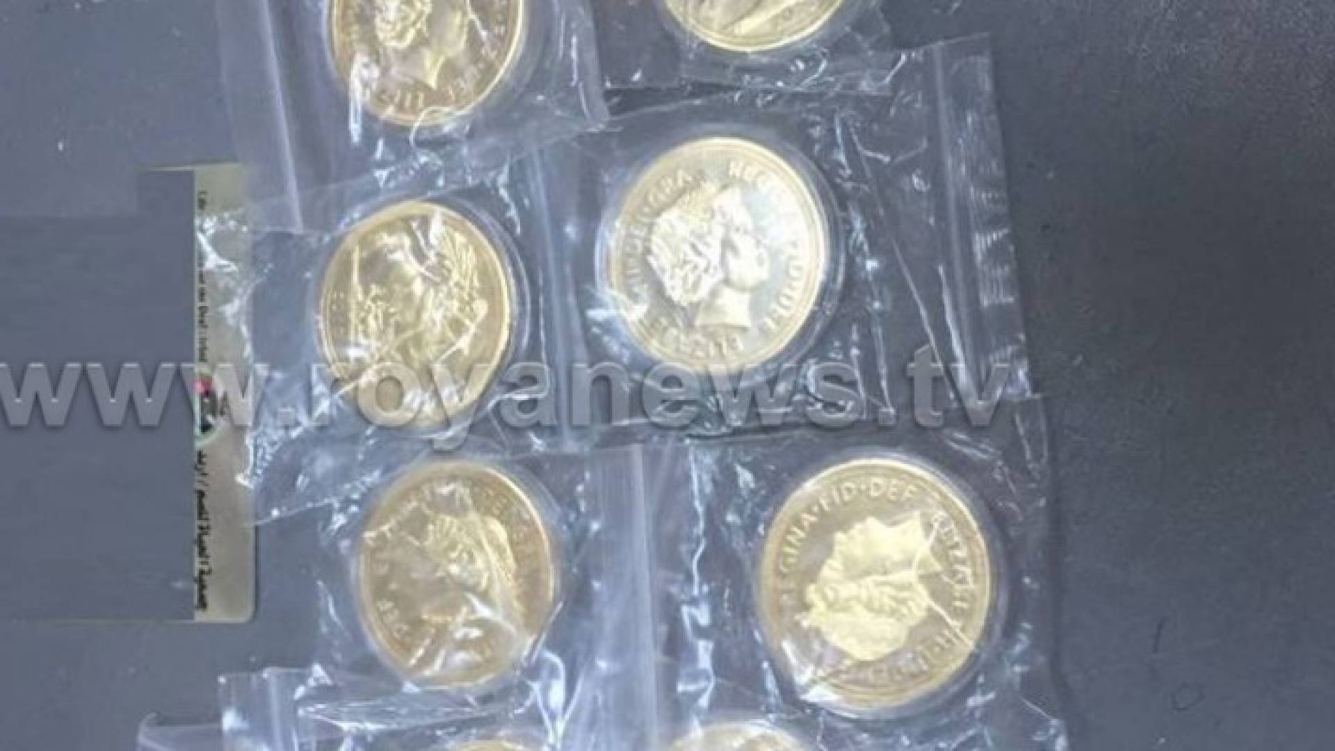 إحباط عملية تهريب دولارات مزيفة وقطع ذهبية في محافظة اربد فيديو وصور