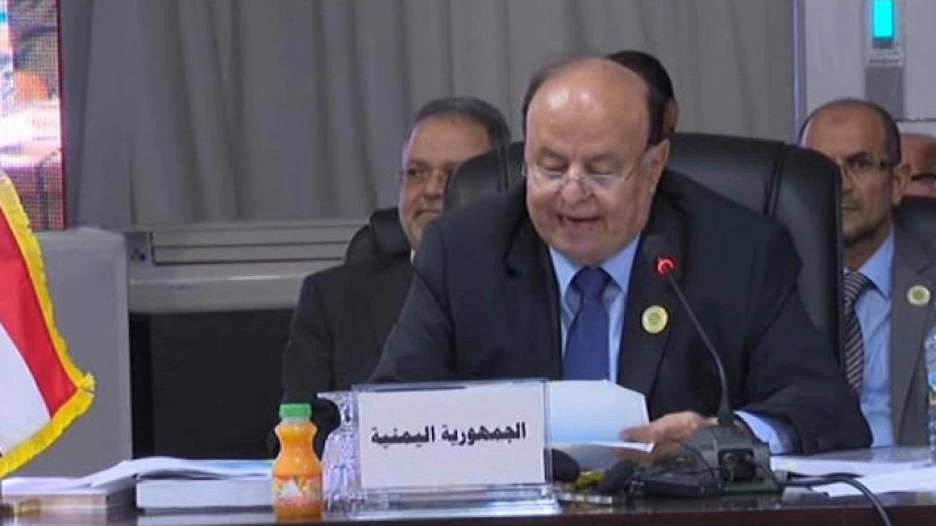 هادي: جلسة المتمردين في البرلمان جريمة دستورية