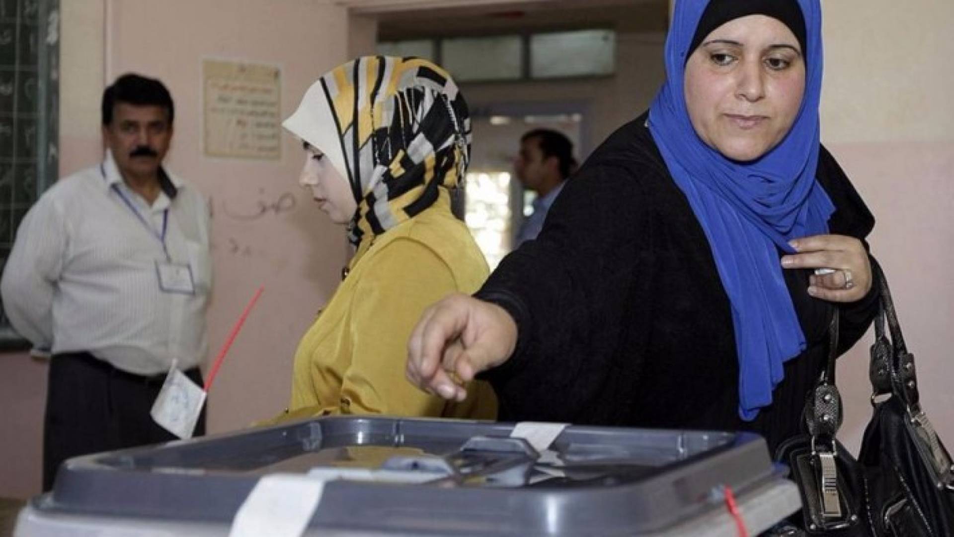 عدد الناخبات الإناث يفوق عدد الناخبين الذكور