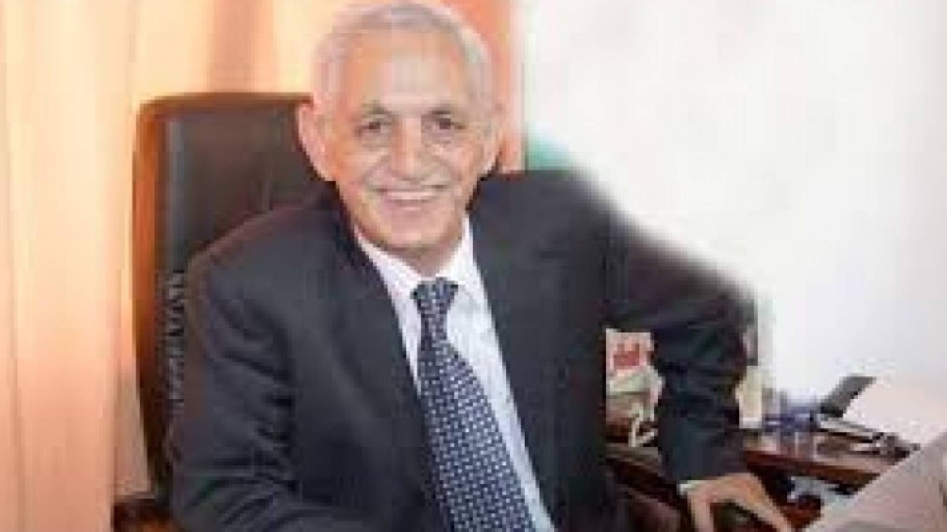 انسحاب المحامي فيصل البطاينه وكيل الدفاع عن الكاتب الصحافي ناهض حتر