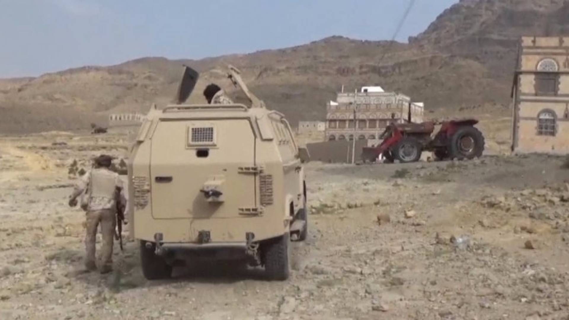 الجيش اليمني يبدأ عملية لـ"تطهير" أبين من القاعدة