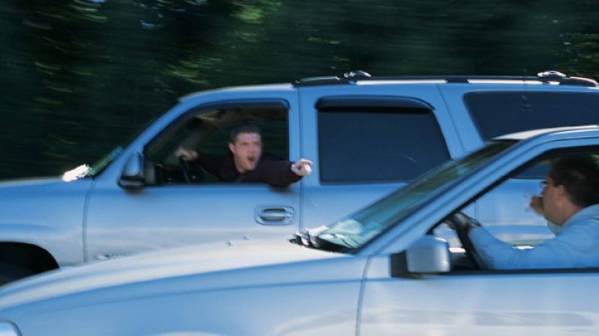 كيف تتجنب الغضب خلال قيادتك للسيارة؟