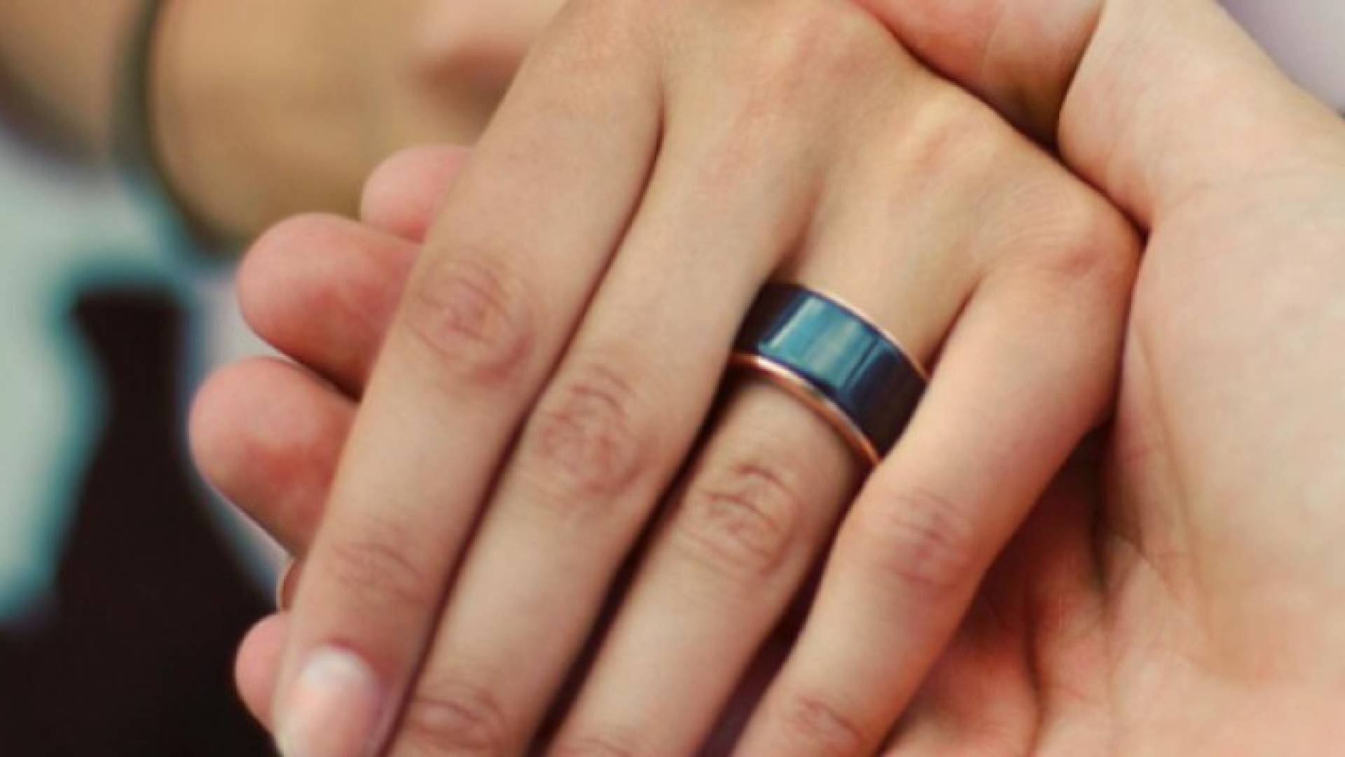 خاتم للعشاق يمكن صاحبه من استشعار نبضات قلب الحبيب بالوقت الحقيقي