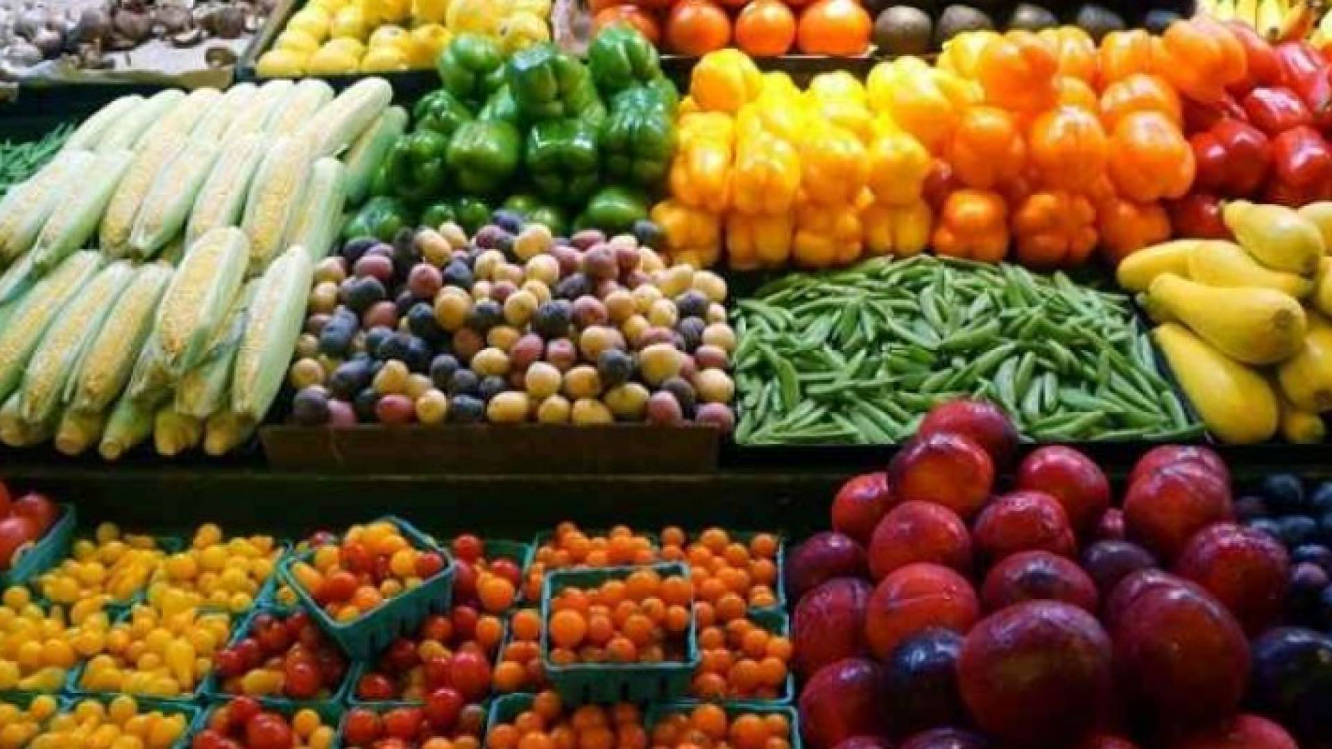 أسعار الخضار والفواكه في السوق المركزي ليوم الأحد