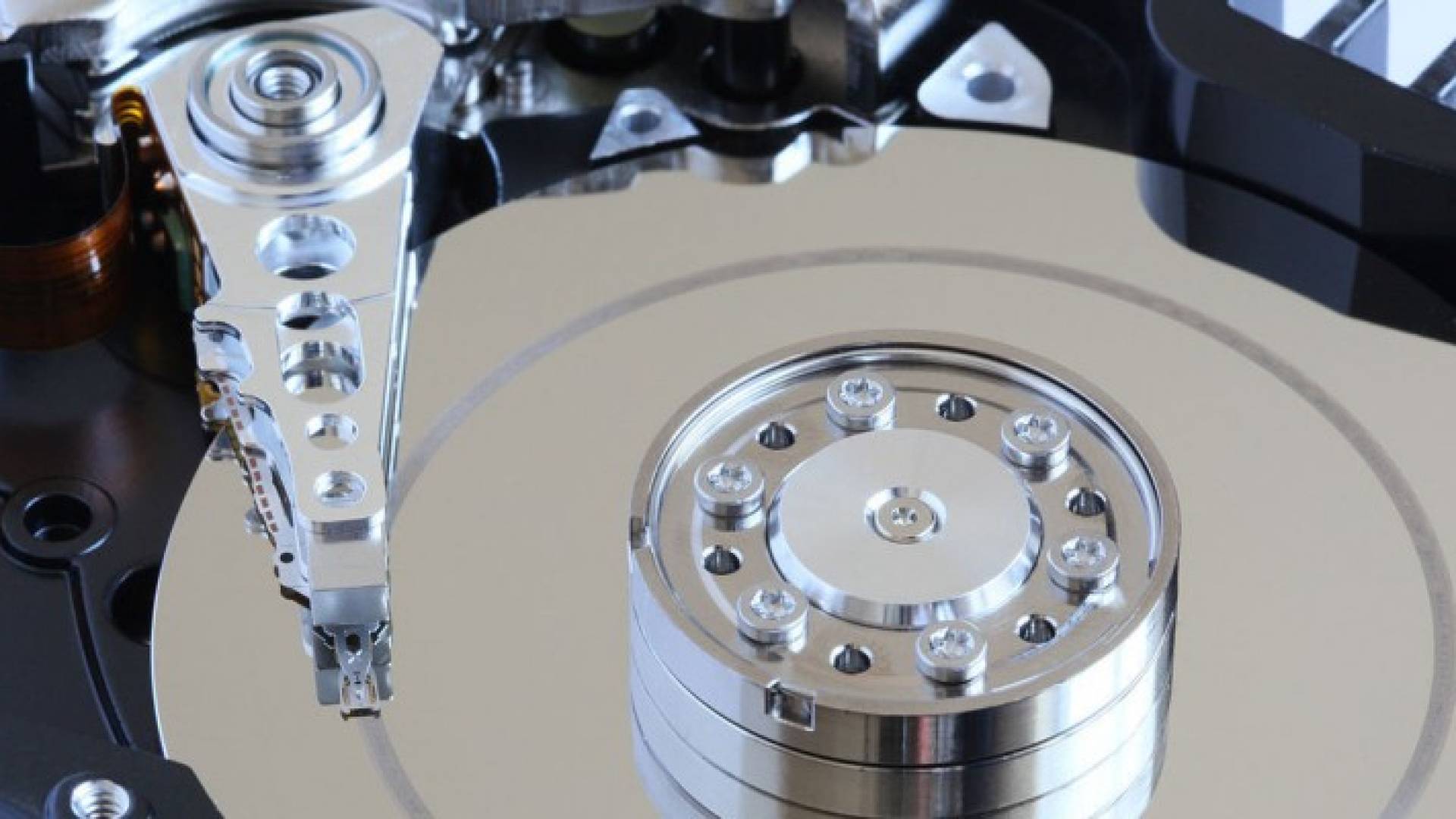 طريقة غريبة جدا لسرقة بيانات الحاسوب