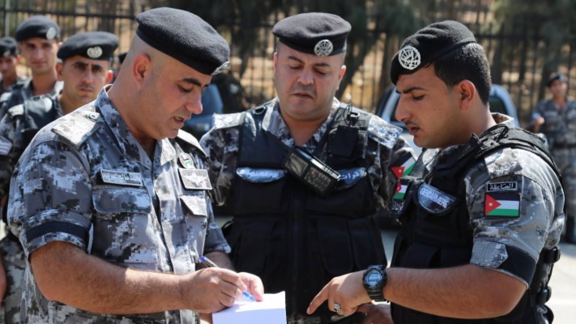 تمرين وهمي للدرك في مدينة الحسين للشباب