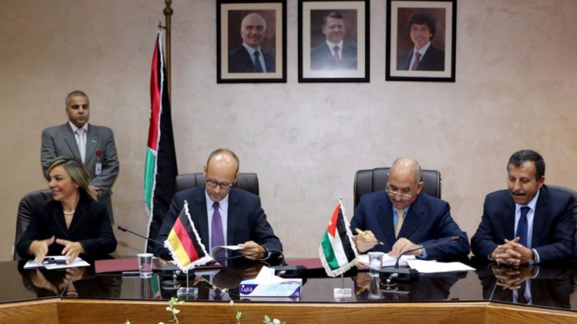 20 مليون يورو لتسريع التحاق الطلبة السوريين بالتعليم الرسمي