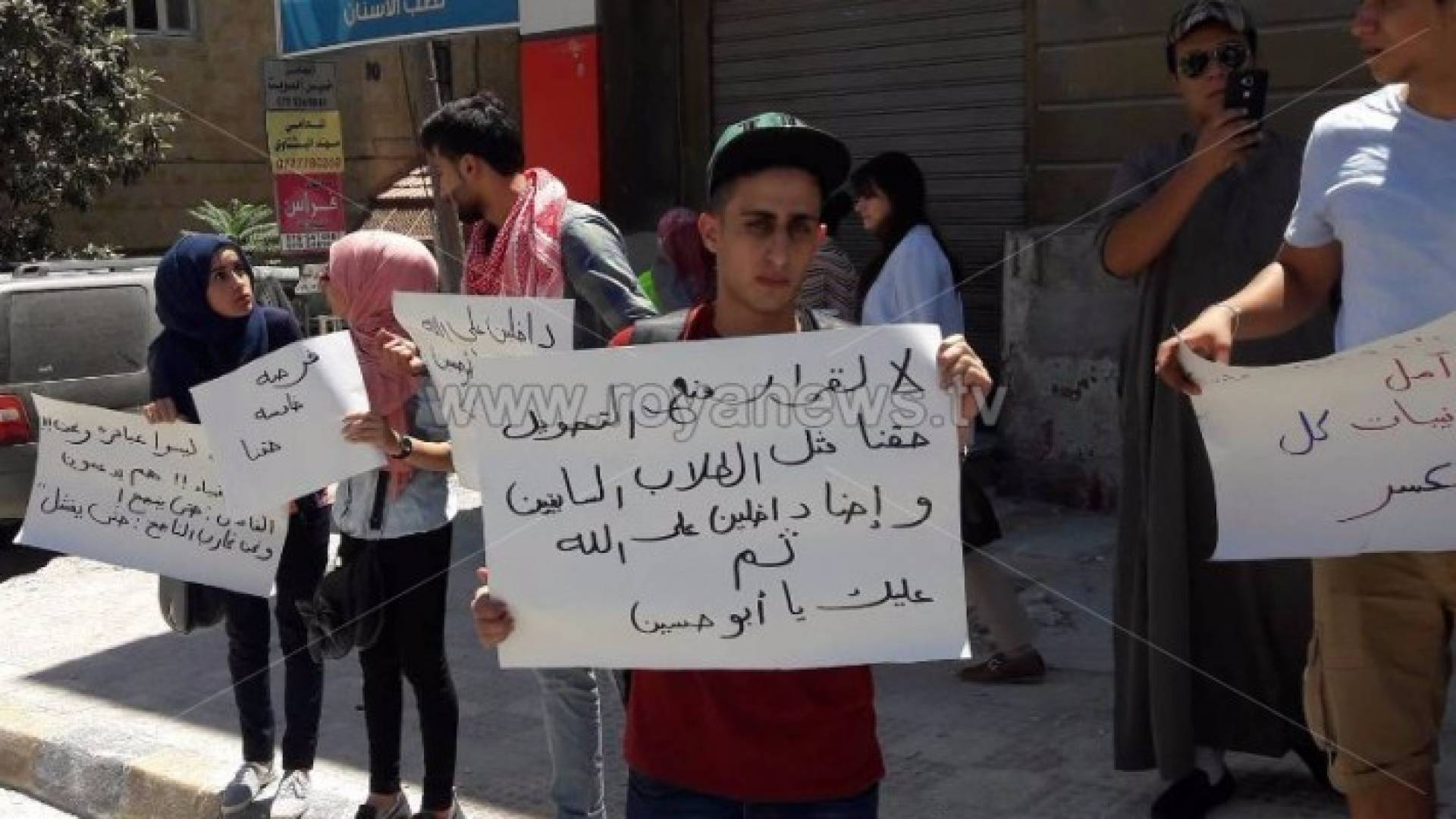 عدوى " مقاطعة الانتخابات " تصل طلاب الفرصة الخامسة .. صور