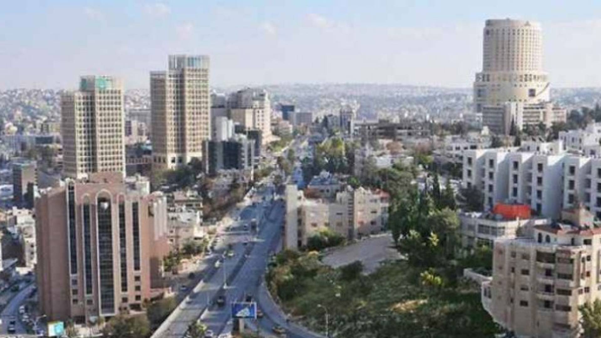 طقس الأربعاء: أجواء صيفية معتدلة نهارا ولطيفة ليلا