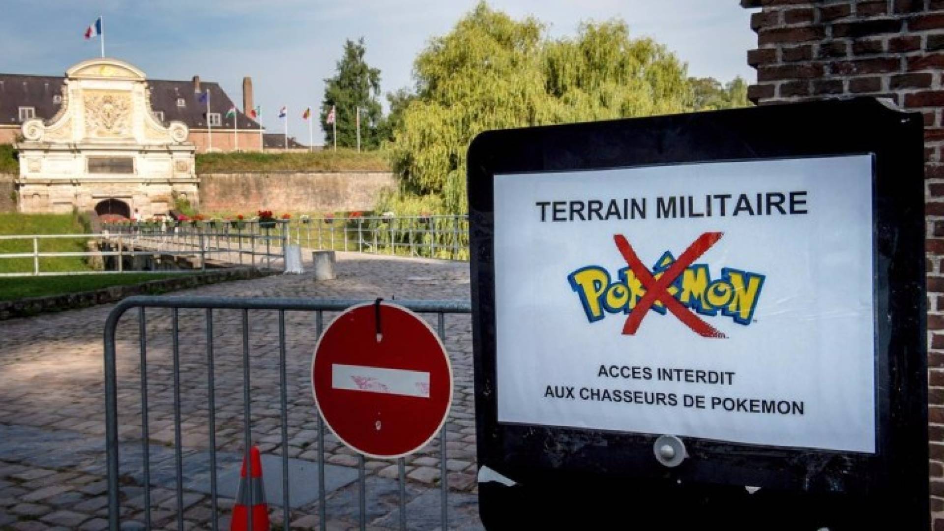 رئيس بلدية فرنسية يحظر تواجد "بوكيمون" في قريته