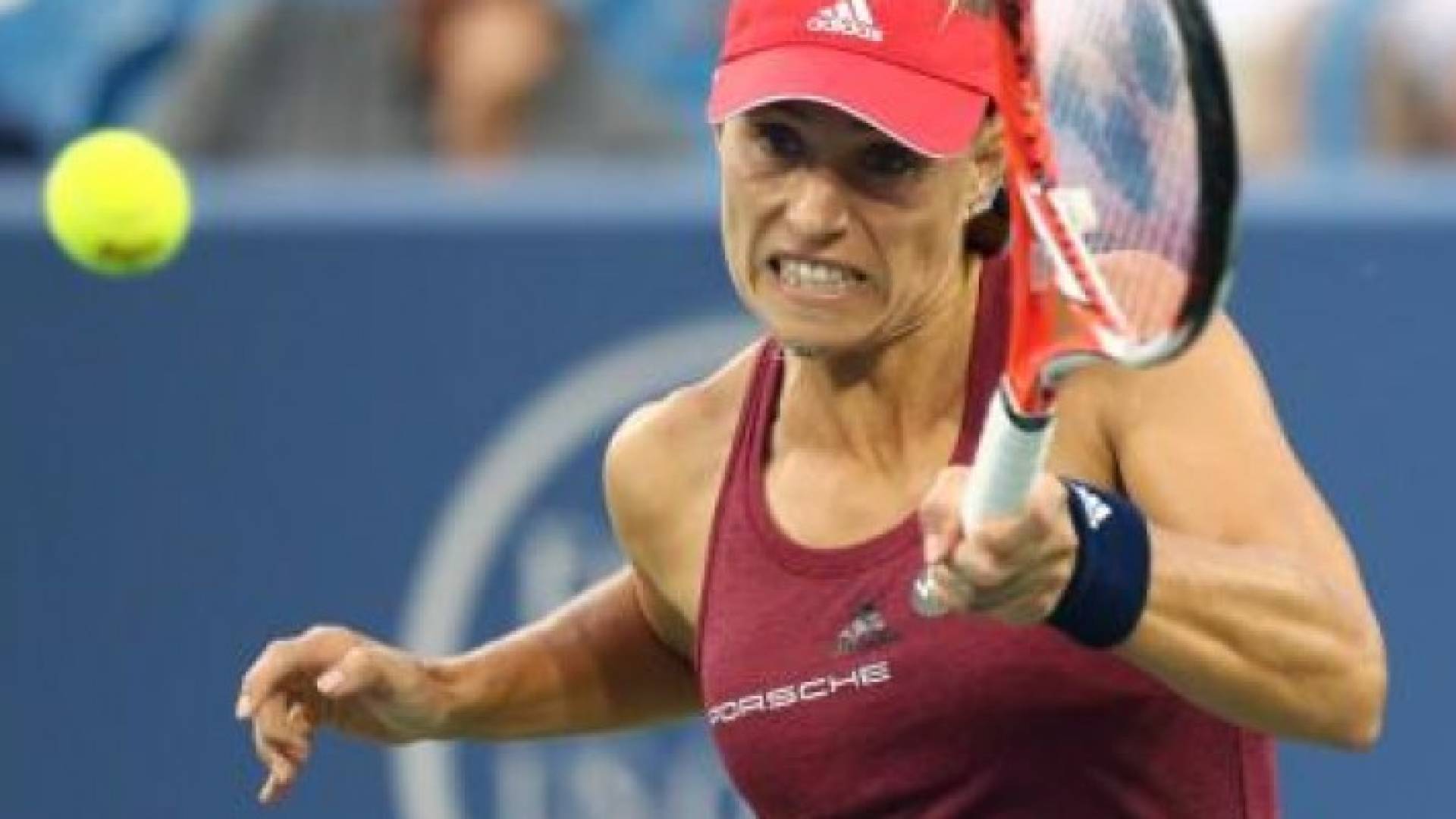 كيربر تقطع أول خطوة نحو صدارة تصنيف لاعبات التنس