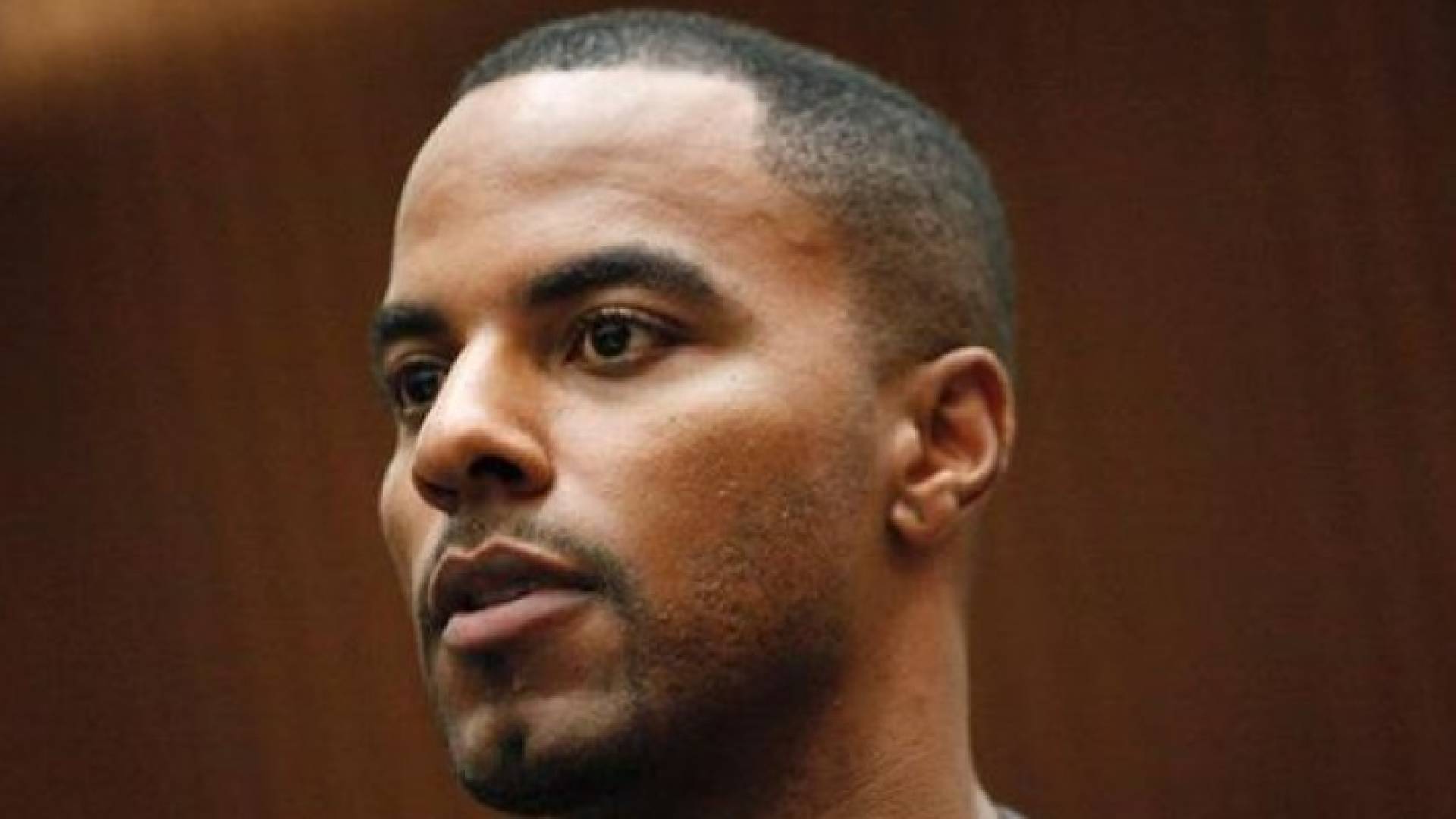 السجن 18 عاما لنجم كرة القدم الأمريكية شاربر