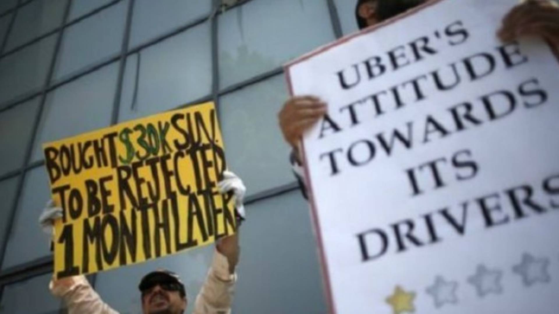 يطالب سائقو أوبر بمعاملتهم كموظفين لدى الشركة لا متعاقدين معها 