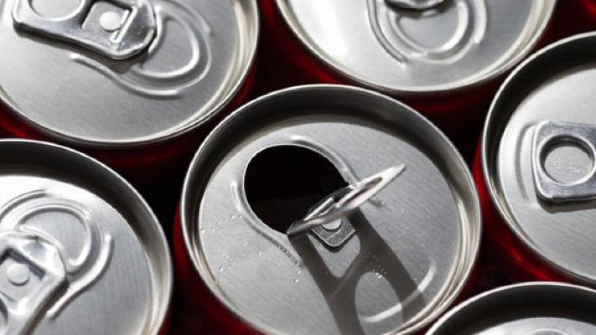 محكمة سعودية تغرم 6 شركات مشروبات غازية 30 مليون ريال