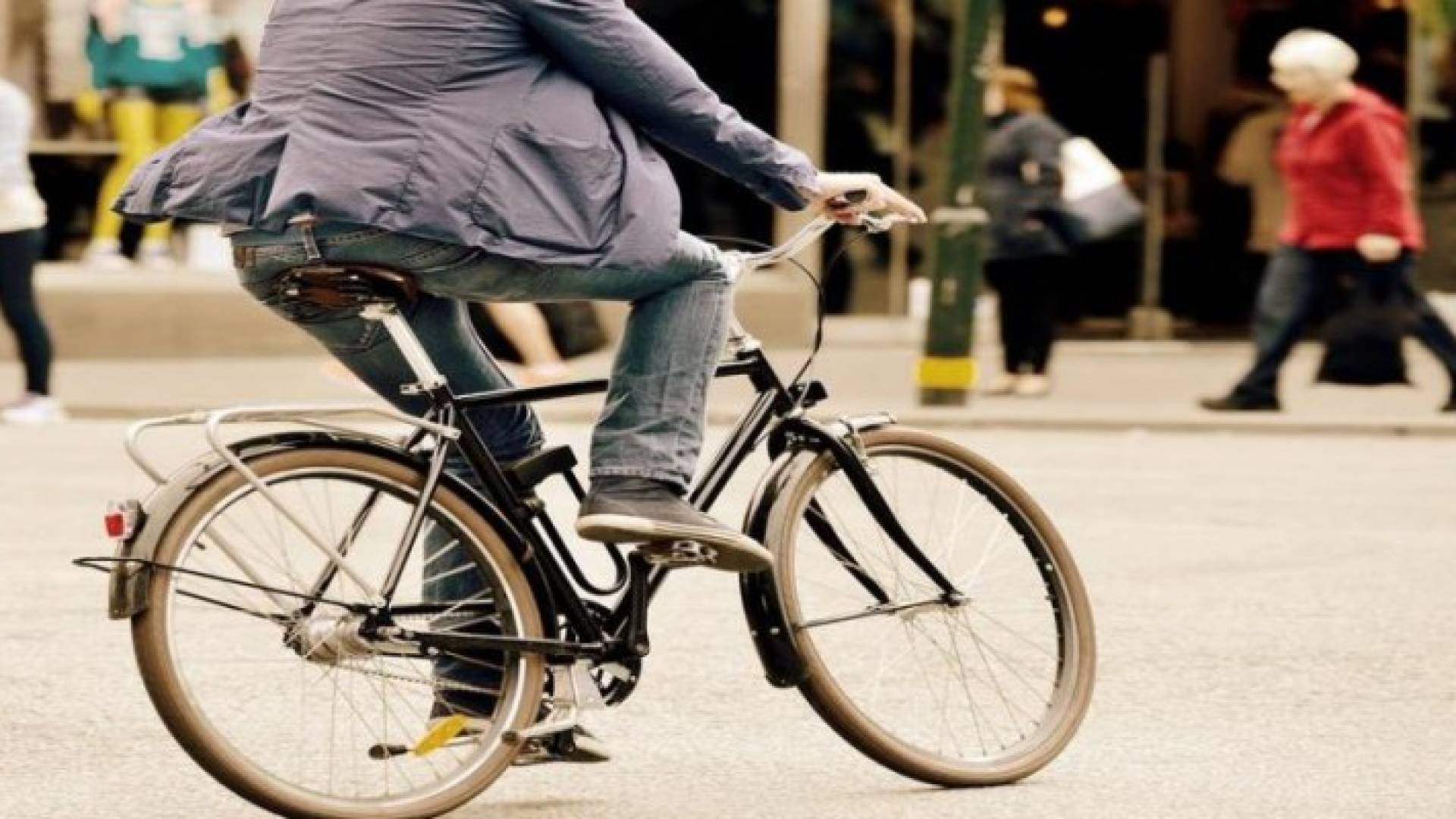 ركوب الدراجات قد يتسبب بإصابات خطرة.. والخوذة تقي نصفها