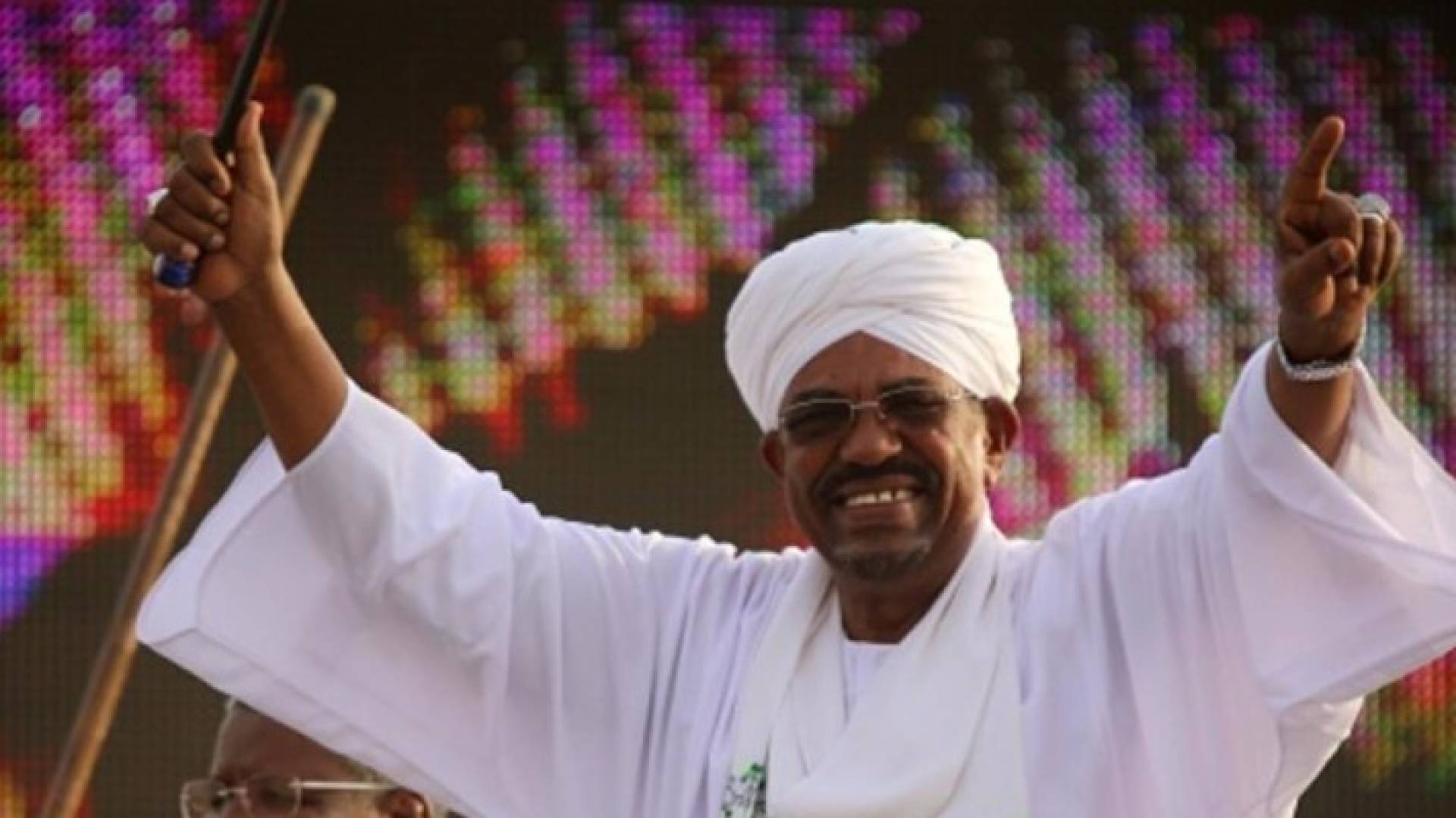 البشير يعلن ابتعاده عن السياسة بحلول 2020