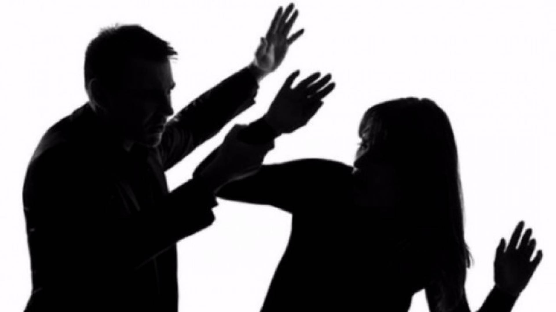 خلفا ورائهما 3 أطفال .. انتحار زوج تسبب في موت زوجته