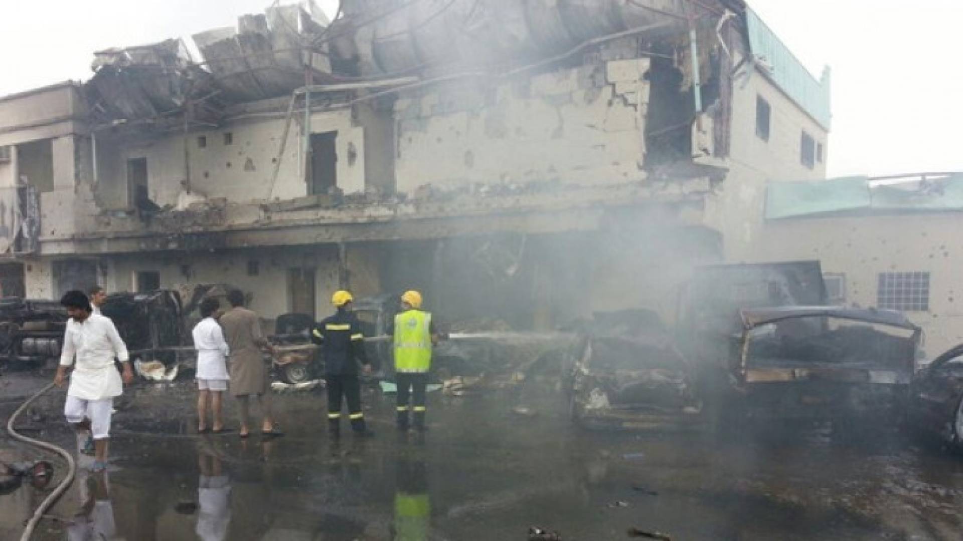 السعودية: مقتل 7 مدنيين بمقذوفين من اليمن