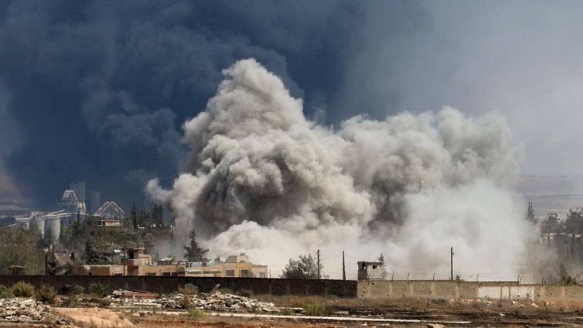  حلب تحت قصف المقاتلات الروسية والسورية