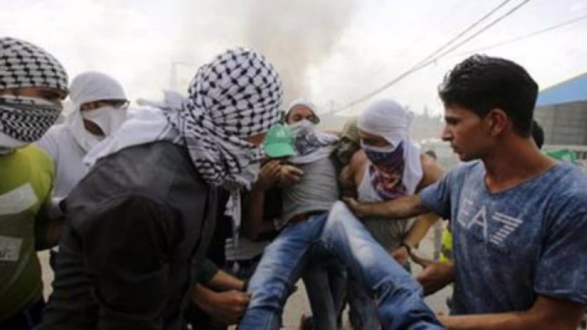 اصابة فلسطيني برصاص الاحتلال بالضفة الغربية