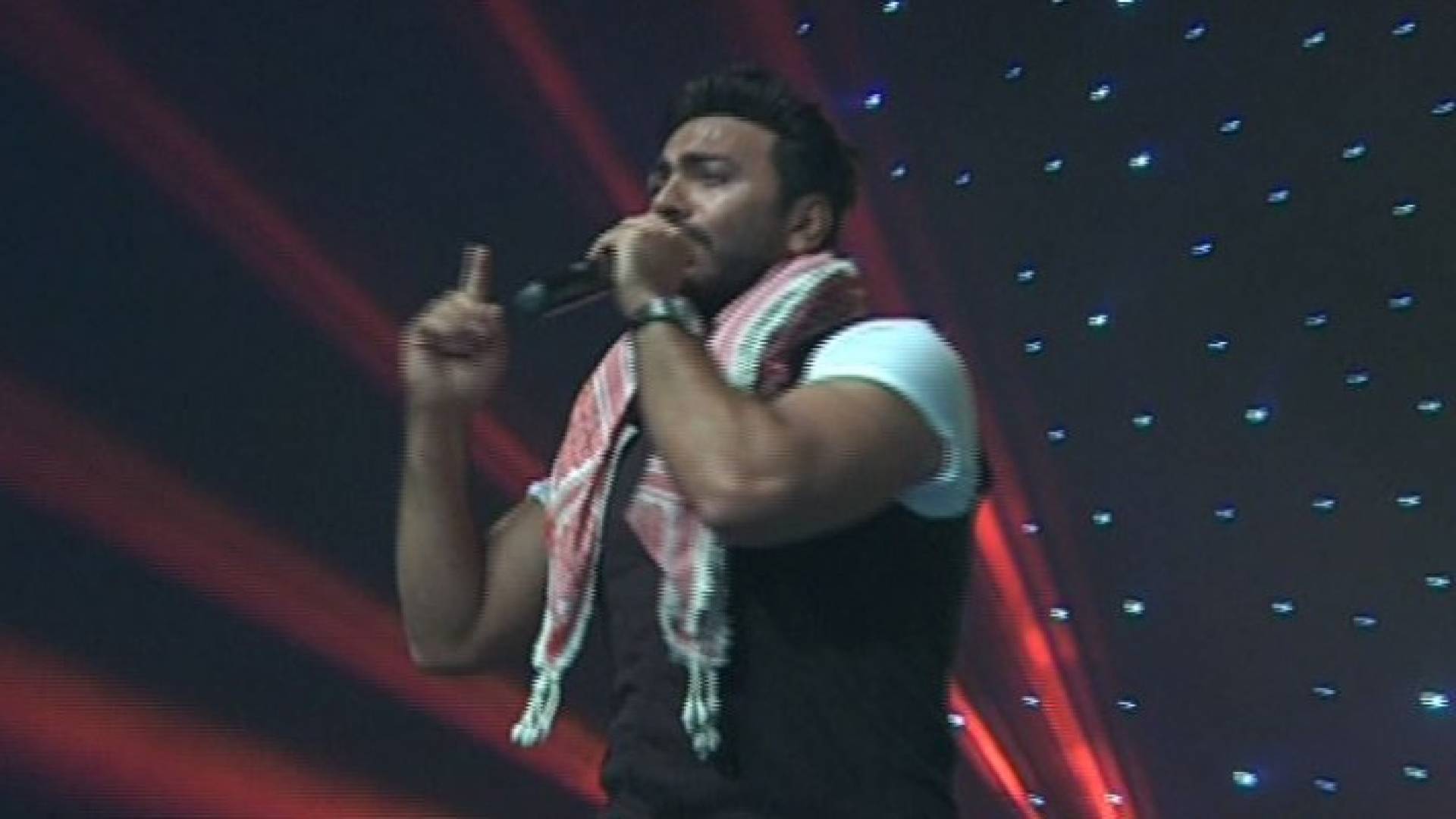 تامر حسني خلال الحفل