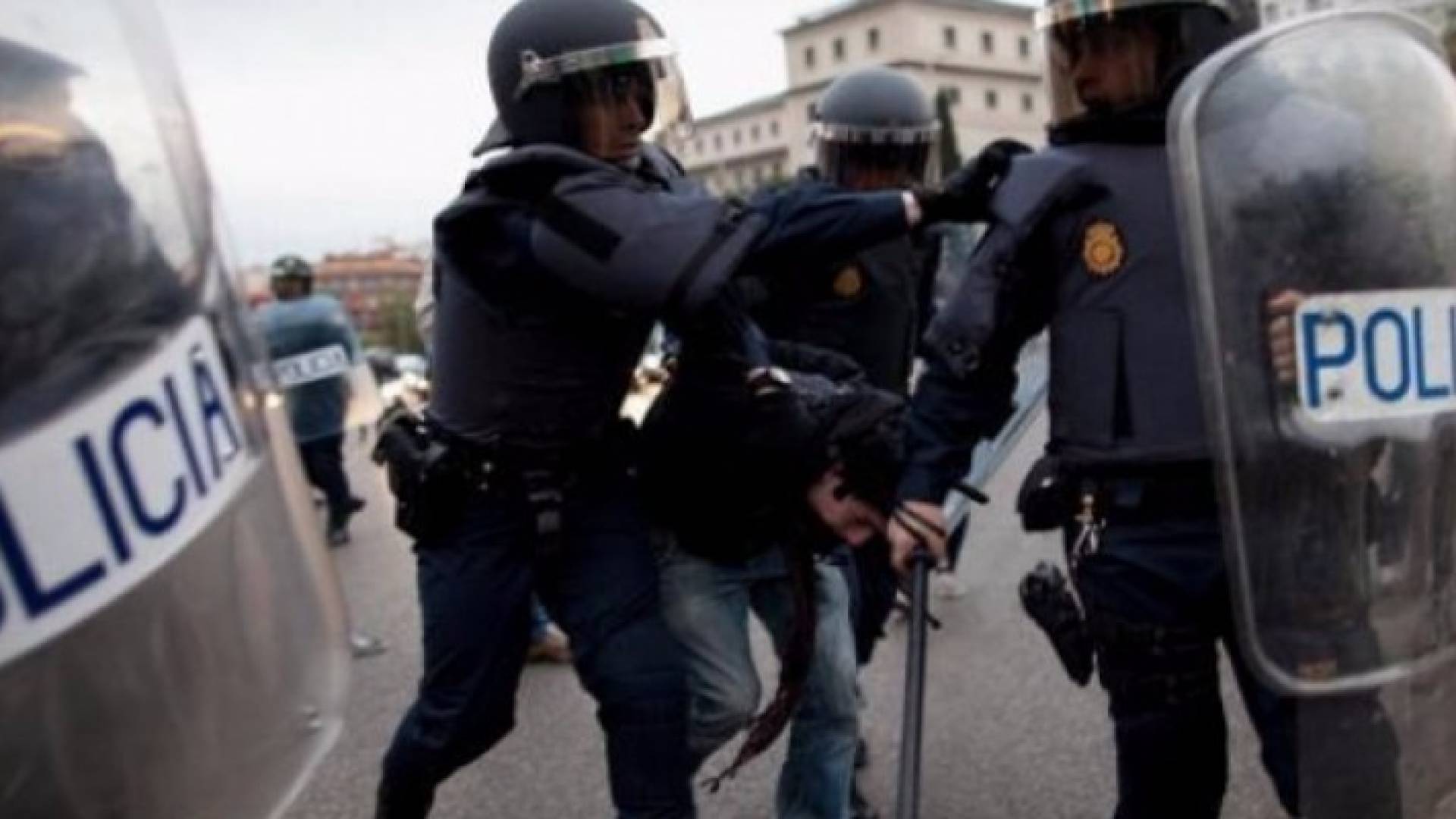 تركيا تعتقل 5 أشخاص دخلوا مبنى القنصلية الإسرائيلية