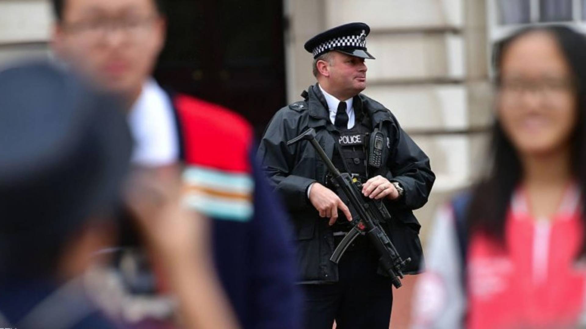 اعتقال فتاتين بتهم إرهابية وسط لندن