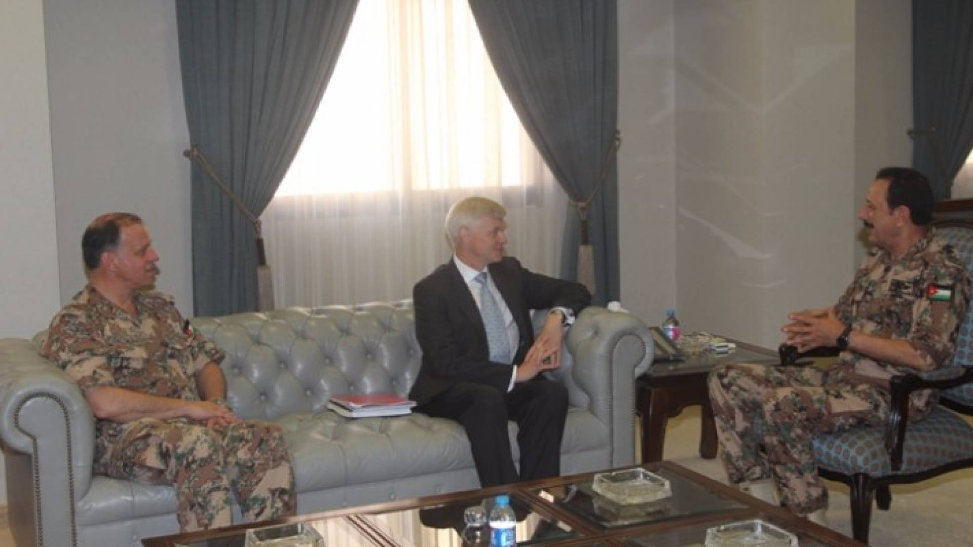 الزبن يستقبل السفير البريطاني