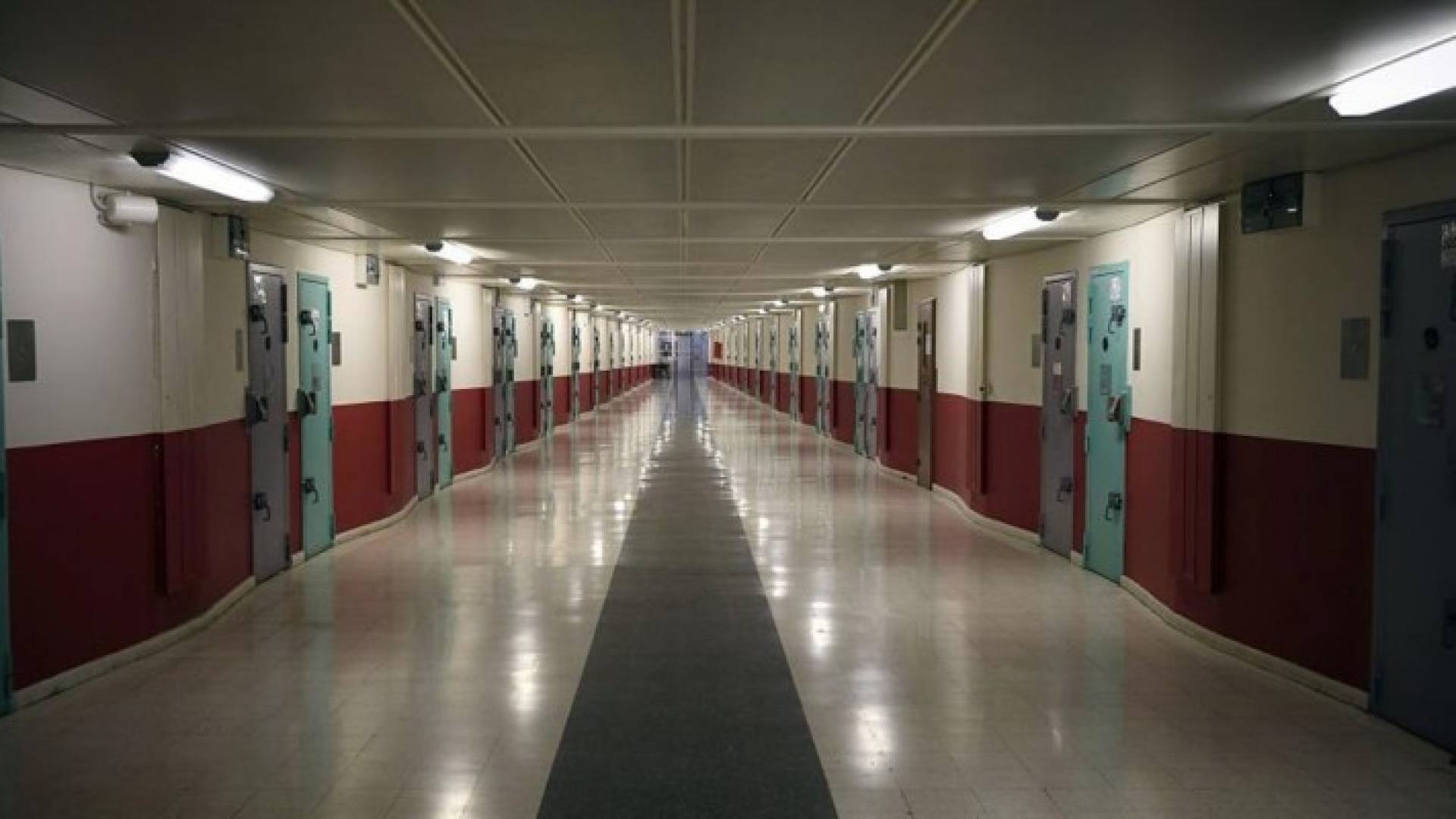 مخطط "إرهابي" داخل سجن فرنسي