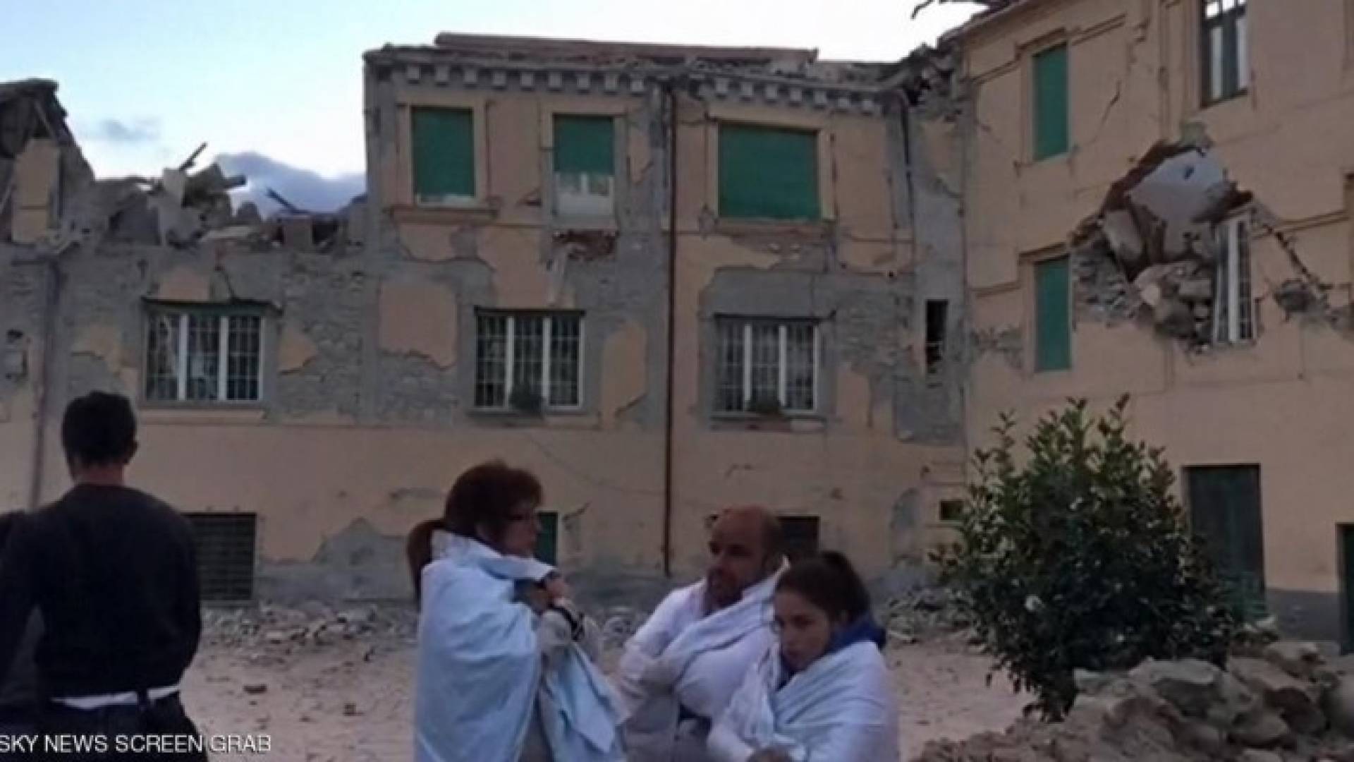 عمدة إيطالي بعد الزلزال: مدينتنا لم تعد هنا